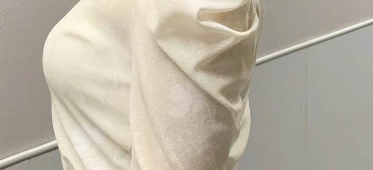 【野村彩也子】野村彩也子さんの尖ったパイパイ♡