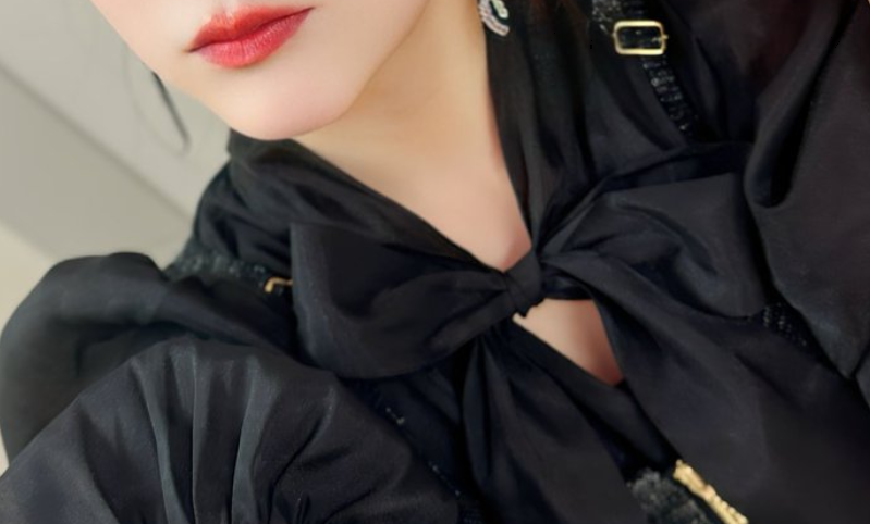 【伊藤彩沙】マイクロビキニ着て欲しいんだがいつ着るの？