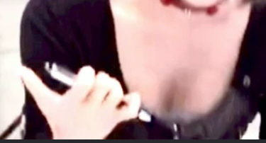 【あの】あのちゃんが大胆に披露した谷間がエロいな